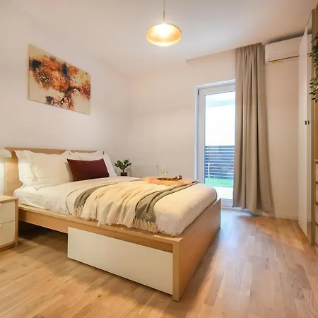 Appartement Vacation Feel - 2br With Terrace & Private Parking In Baneasa *