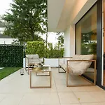 Vacation Feel - 2br With Terrace & Private Parking In Baneasa