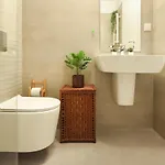 Vacation Feel - 2br With Terrace & Private Parking In Baneasa * Boekarest