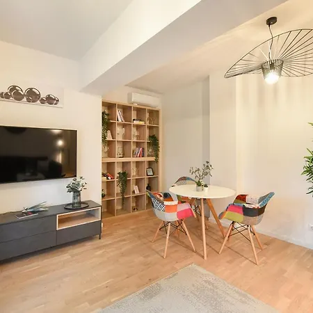 Vacation Feel - 2br With Terrace & Private Parking In Baneasa * Bucharest