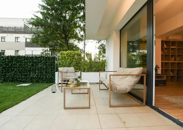 Vacation Feel - 2br With Terrace & Private Parking In Baneasa