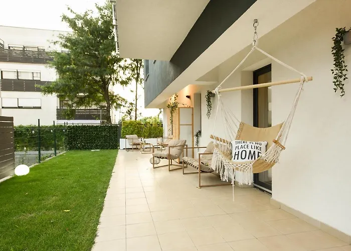 Appartamento Vacation Feel - 2br With Terrace & Private Parking In Baneasa Bucarest