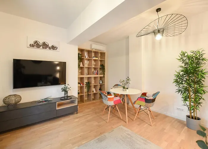 Vacation Feel - 2br With Terrace & Private Parking In Baneasa * Βουκουρέστι