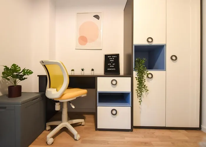 Vacation Feel - 2br With Terrace & Private Parking In Baneasa