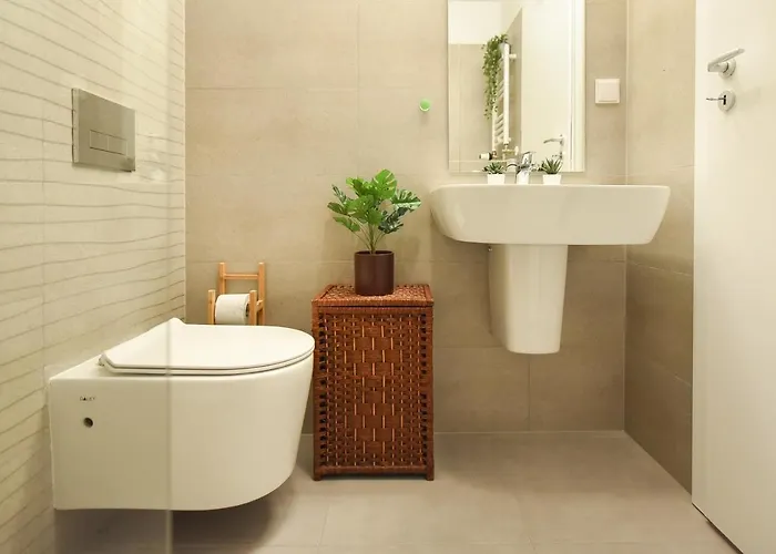 Vacation Feel - 2br With Terrace & Private Parking In Baneasa * Βουκουρέστι