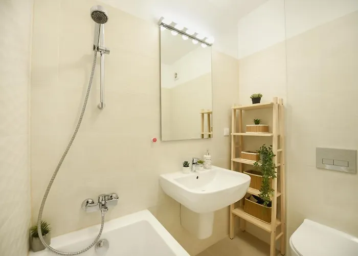 Διαμέρισμα Vacation Feel - 2br With Terrace & Private Parking In Baneasa *