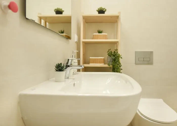 Vacation Feel - 2br With Terrace & Private Parking In Baneasa Apartment *