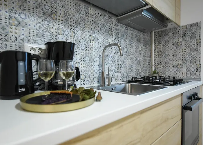 Vacation Feel - 2br With Terrace & Private Parking In Baneasa Apartment *