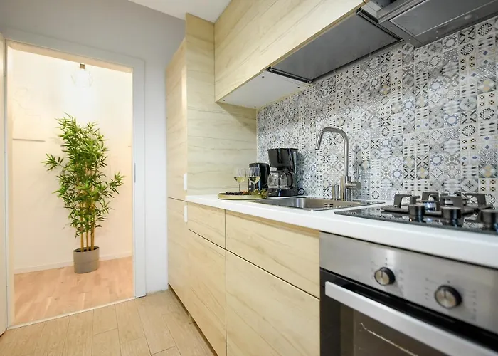 Vacation Feel - 2br With Terrace & Private Parking In Baneasa Bucarest