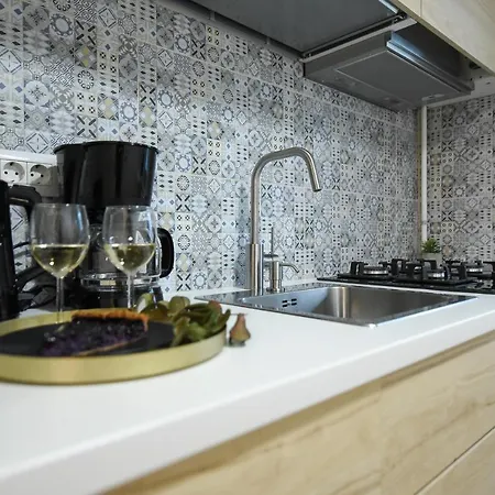 Vacation Feel - 2br With Terrace & Private Parking In Baneasa 公寓 *