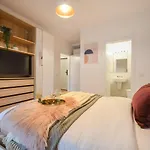 Vacation Feel - 2br With Terrace & Private Parking In Baneasa * Bukarest