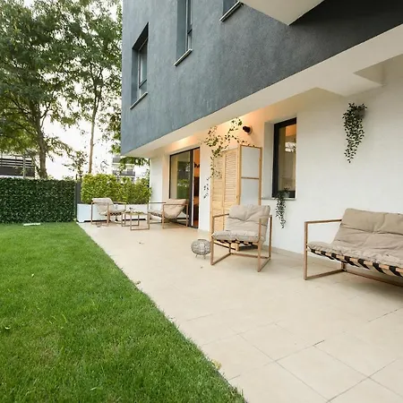 Vacation Feel - 2br With Terrace & Private Parking In Baneasa Apartman